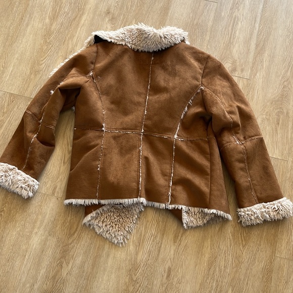 Coziest faux suede Sherpa jacket. Size XL. - Picture 2 of 4